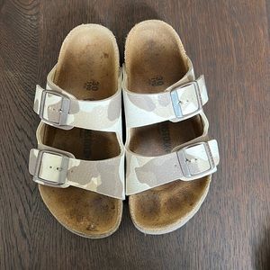 Birkenstock Arizona Desert Soil Camo Shoes Kids